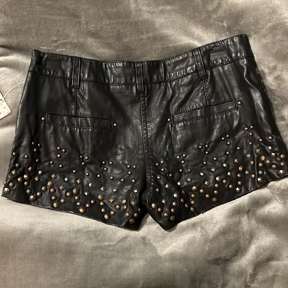 Booty Shorts - Picture 6 of 7